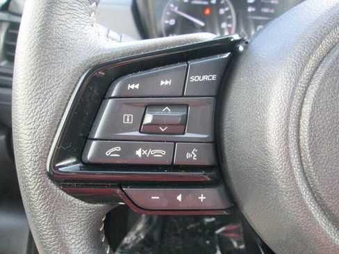 Used 2025 Subaru Forester Premium AWD/4WD image 18