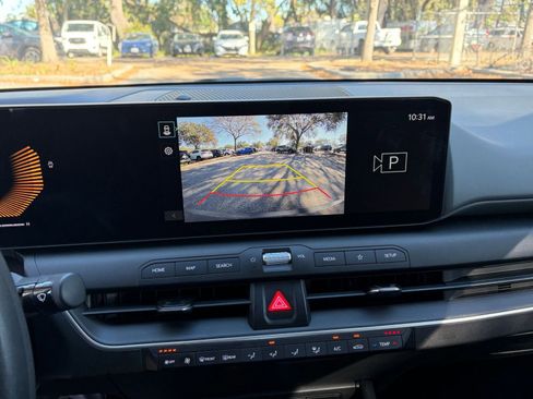 Used 2025 Kia K4 LXS image 17