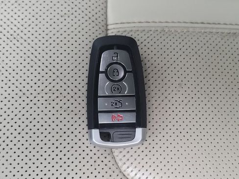 Used 2019 Ford Expedition Platinum AWD/4WD image 32