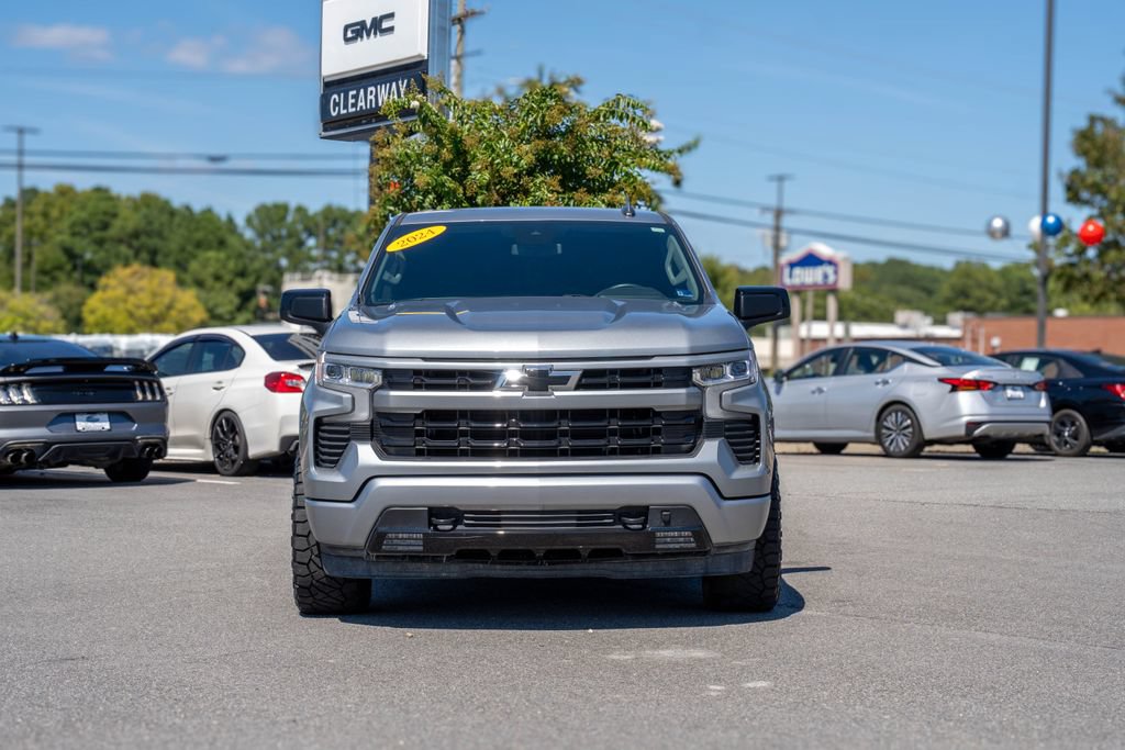 Used 2025 Chevrolet Silverado 1500 RST w/ Convenience Package II AWD/4WD image 2