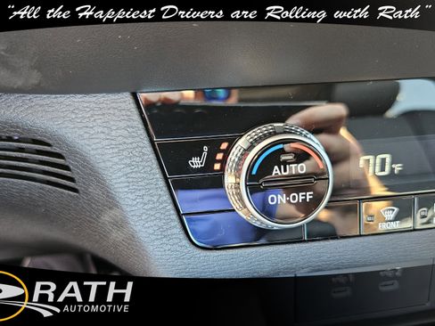 New 2025 Mitsubishi Outlander SE image 14