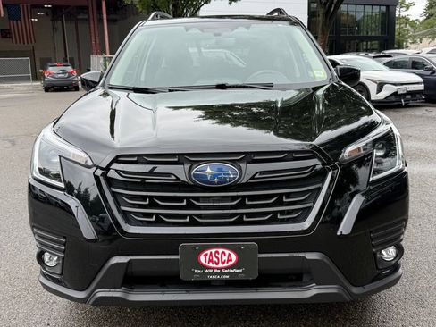 Certified 2024 Subaru Forester Premium AWD/4WD image 3