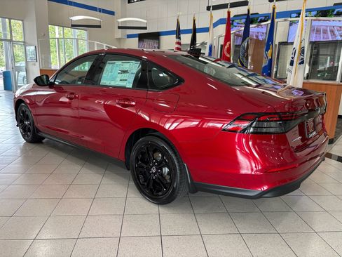 New 2025 Honda Accord SE image 6