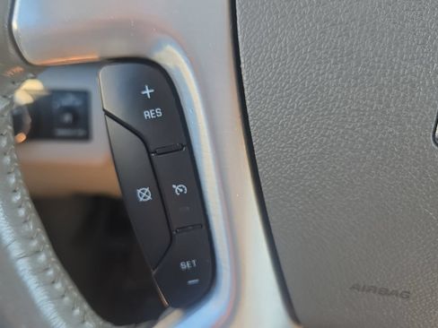 Used 2013 GMC Acadia SLT AWD/4WD image 15