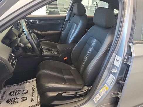 Used 2024 Honda Civic Sport image 11