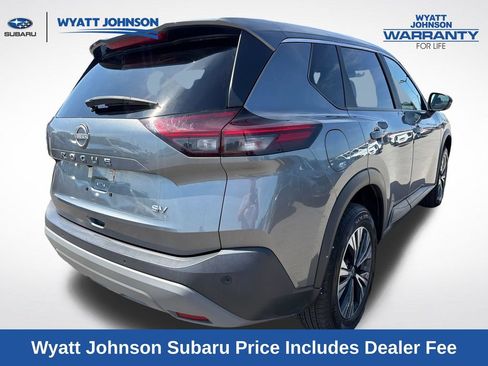 Used 2023 Nissan Rogue SV FWD image 8