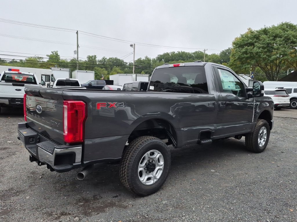 New 2026 Ford F350 XLT w/ FX4 Off-Road Package AWD/4WD image 6