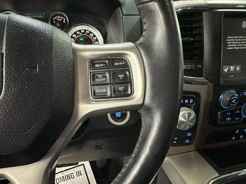 Used 2017 RAM 1500 Laramie w/ Convenience Group AWD/4WD image 24