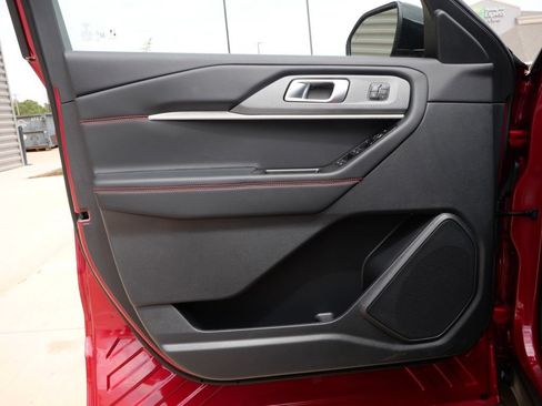 New 2026 Ford Explorer ST-Line w/ ST-Line Street Pack AWD/4WD image 17