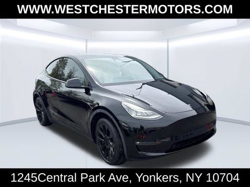 Used 2021 Tesla Model Y Long Range AWD/4WD image 3