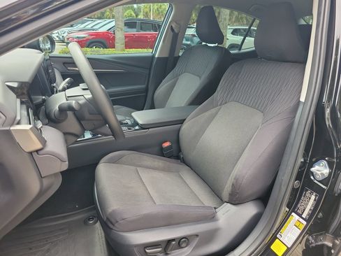 Used 2025 Toyota Camry LE w/ Convenience Package FWD image 17