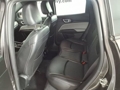 Used 2023 Jeep Compass Limited AWD/4WD image 9