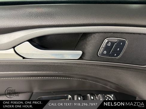 Used 2016 Ford Fusion Titanium FWD image 21