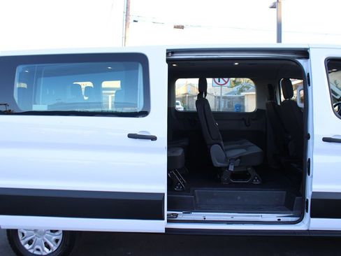 Used 2023 Ford Transit 350 XLT image 40