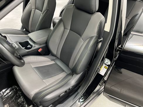 Used 2025 Subaru Outback Onyx Edition AWD/4WD image 9