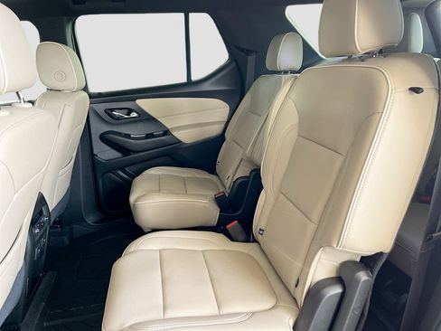 Used 2023 Chevrolet Traverse Premier w/ LPO, Floor Liner Package AWD/4WD image 26