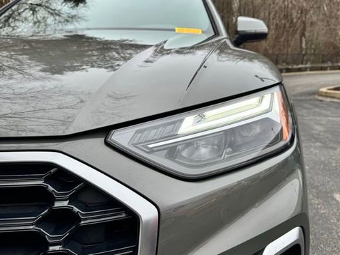 Used 2023 Audi Q5 2.0T Premium w/ Convenience Package image 23