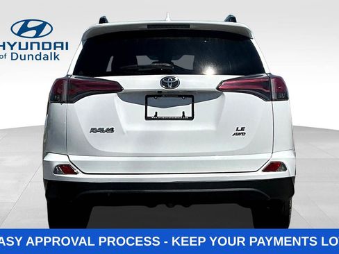 Used 2018 Toyota RAV4 LE w/ All Weather Liner Package AWD/4WD image 7