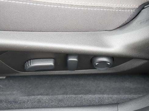 Certified 2025 Subaru Crosstrek 2.0i Premium image 14