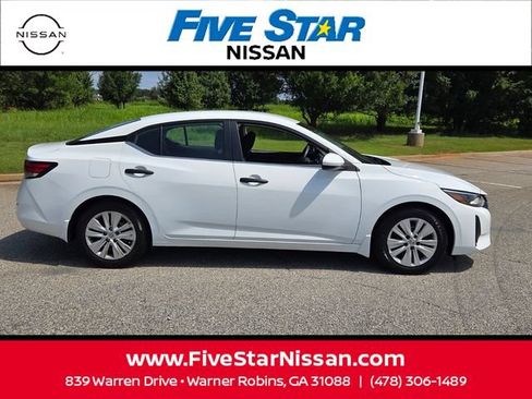 Used 2025 Nissan Sentra S FWD image 13