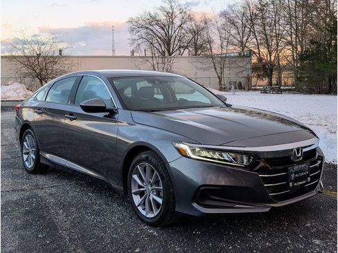 Used 2021 Honda Accord LX image 3