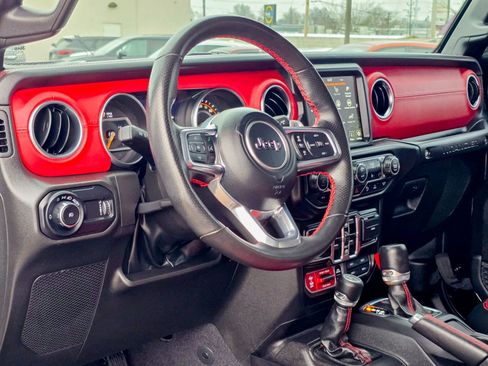 Used 2023 Jeep Wrangler Unlimited Rubicon 392 AWD/4WD image 6