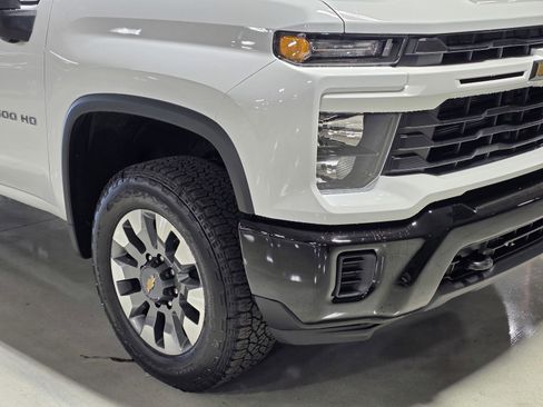New 2026 Chevrolet Silverado 2500 Custom image 10