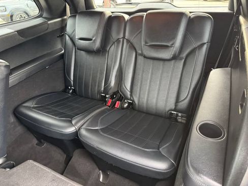 Used 2018 Mercedes-Benz GLS 450 4MATIC image 18