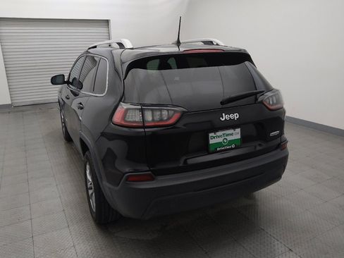 Used 2019 Jeep Cherokee Latitude Plus w/ Comfort/Convenience Group FWD image 6