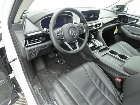 Used 2026 Acura MDX w/ Technology Package FWD image 11