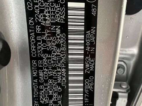 Used 2021 Toyota Prius Prime LE image 29