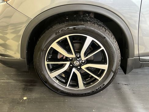 Used 2020 Nissan Rogue SL AWD/4WD image 5