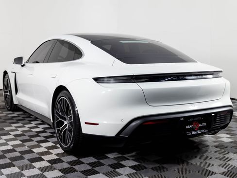 Used 2021 Porsche Taycan 4S image 5