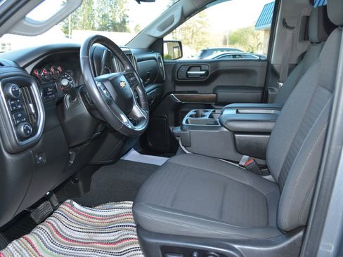 Used 2022 Chevrolet Silverado 1500 LT AWD/4WD image 12