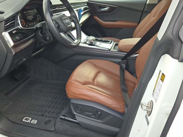 Used 2022 Audi Q8 Prestige w/ Prestige Package AWD/4WD image 12