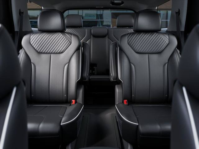Used 2025 Hyundai Palisade SEL FWD image 9