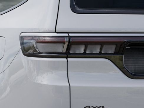 New 2026 Jeep Grand Wagoneer 4WD w/ Premium Group I image 32
