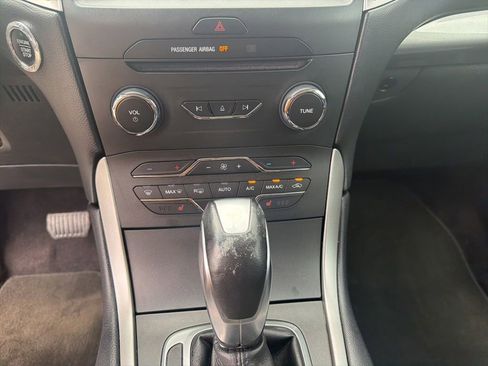 Used 2016 Ford Edge SEL w/ Equipment Group 201A FWD image 27