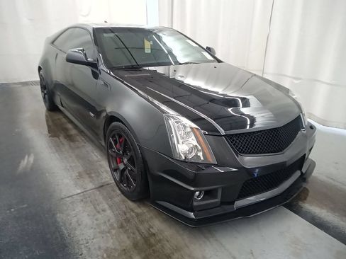 Used 2014 Cadillac CTS V RWD image 4