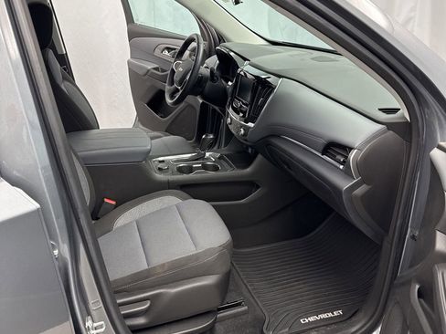 Used 2018 Chevrolet Traverse LT image 26