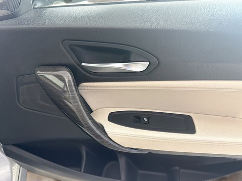 Used 2016 BMW M235i Convertible image 29