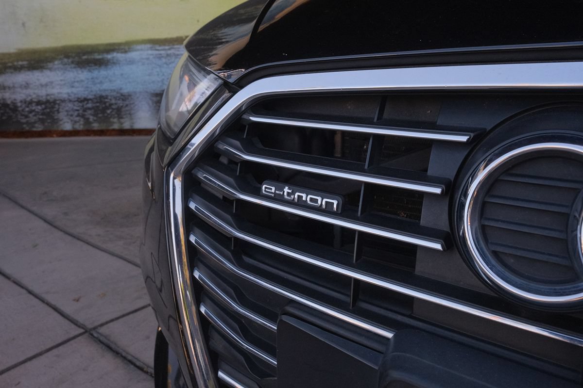 Used 2018 Audi A3 e-tron Premium FWD image 41