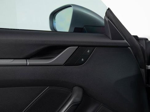 Certified 2023 Porsche 911 Carrera image 18