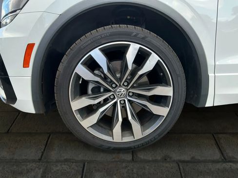 Used 2021 Volkswagen Tiguan SEL Premium R-Line image 23