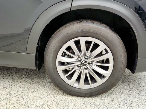 Used 2025 MAZDA CX-90 3.3 Turbo w/ Preferred Package AWD/4WD image 9