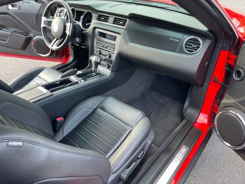 Used 2011 Ford Mustang GT Premium w/ 402A Rapid Spec Order Code RWD image 19