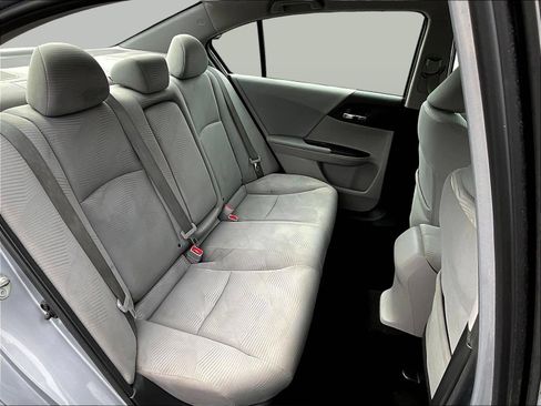 Used 2017 Honda Accord LX image 27