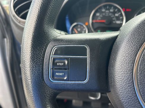 Used 2013 Jeep Wrangler Sport image 37