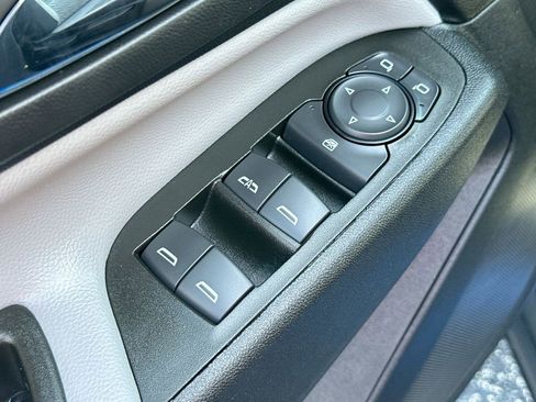 Certified 2024 Chevrolet Equinox LS image 18