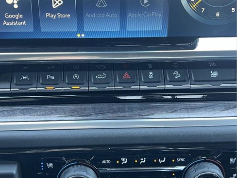 New 2026 Chevrolet Silverado 1500 LTZ w/ LTZ Premium Package AWD/4WD image 19